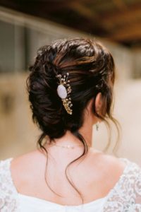  coiffure de mariee avec barrette
