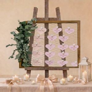 plan de table mariage boheme chic avec coeurs suspendus en bois