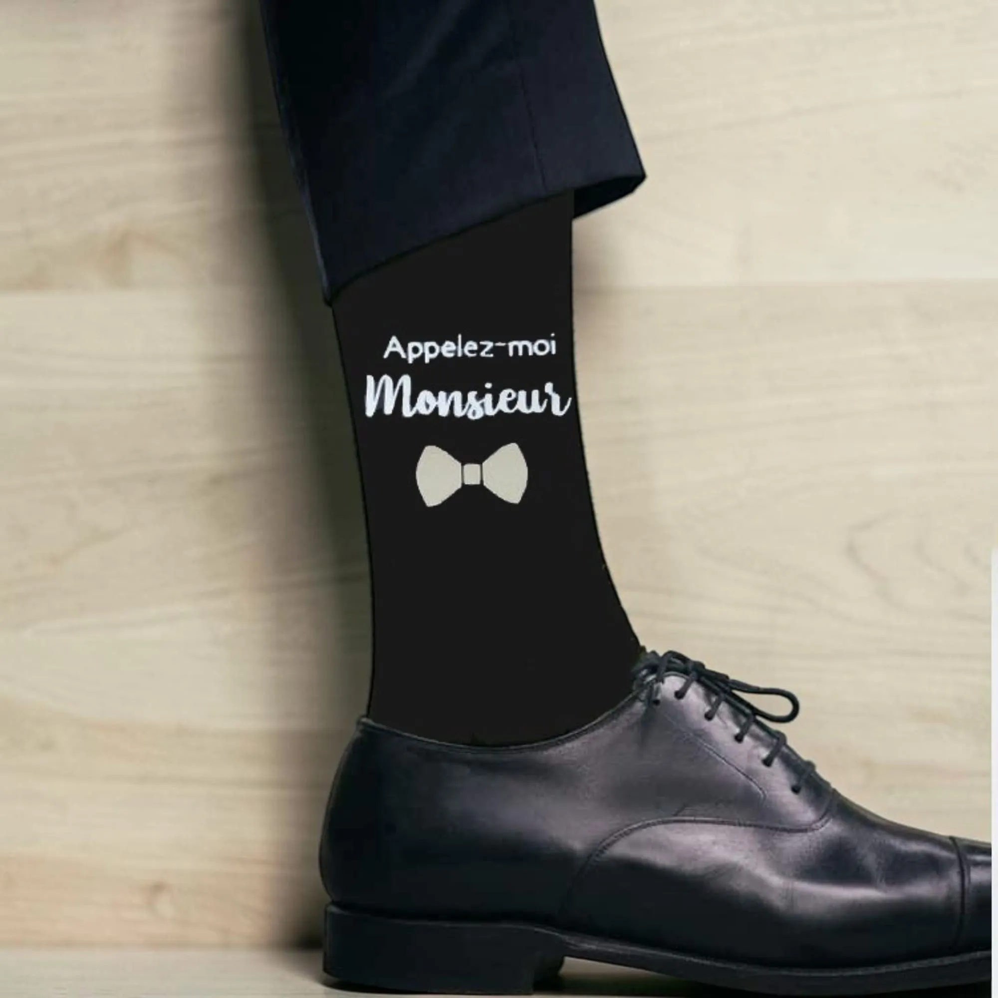 chaussettes-mariage-appelez-moi-monsieur chaussettes mariage homme noir avec inscription appelez moi monsieur