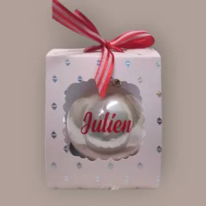 boule de noel personnalisee boule speciale beige et rouge