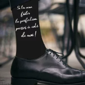 chaussettes personnalisées si tu veux froler la perfection chaussettes noires personnalisees ideales comme cadeau pour homme