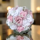 bouquet-roses-papier-diamants-luxe-cadeau-romantique-roses-eternelles-600x600