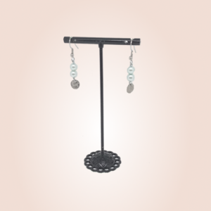 boucles d oreilles creatives en acier inoxydable pendantes avec des perles nacrees bleues er des breloques argentees parfaites pour un cadeau