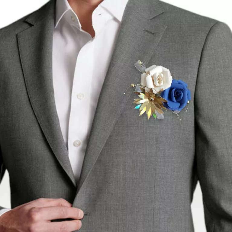 boutonniere homme fraicheur moderne boutonniere de marie avec des fleurs en papier dore bleu et ivoire pour tout theme de mariage