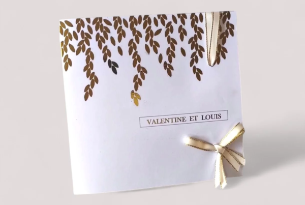 image article blog faire part de mariage lumiere doree faire part dores a chaud