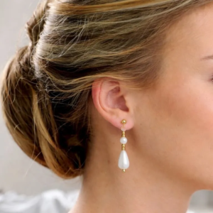 boucles d oreilles pendantes de mariee perle de lumiere avec cristal et perle goutte