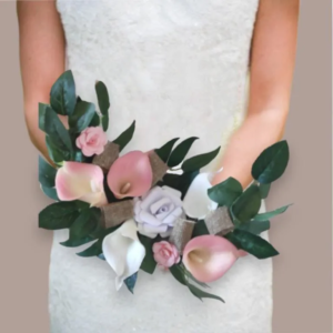 Couronne de mariée en fleurs en papier rose et blanc fait main style bohème